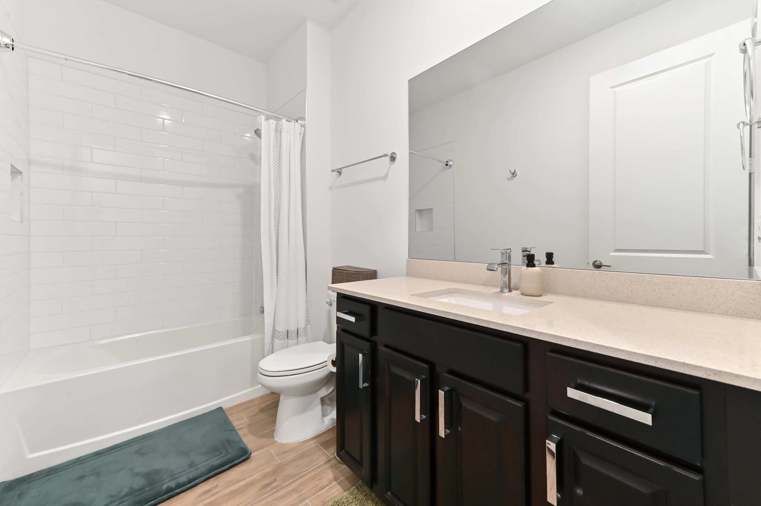 CRESTWOOD NORTH - Residential