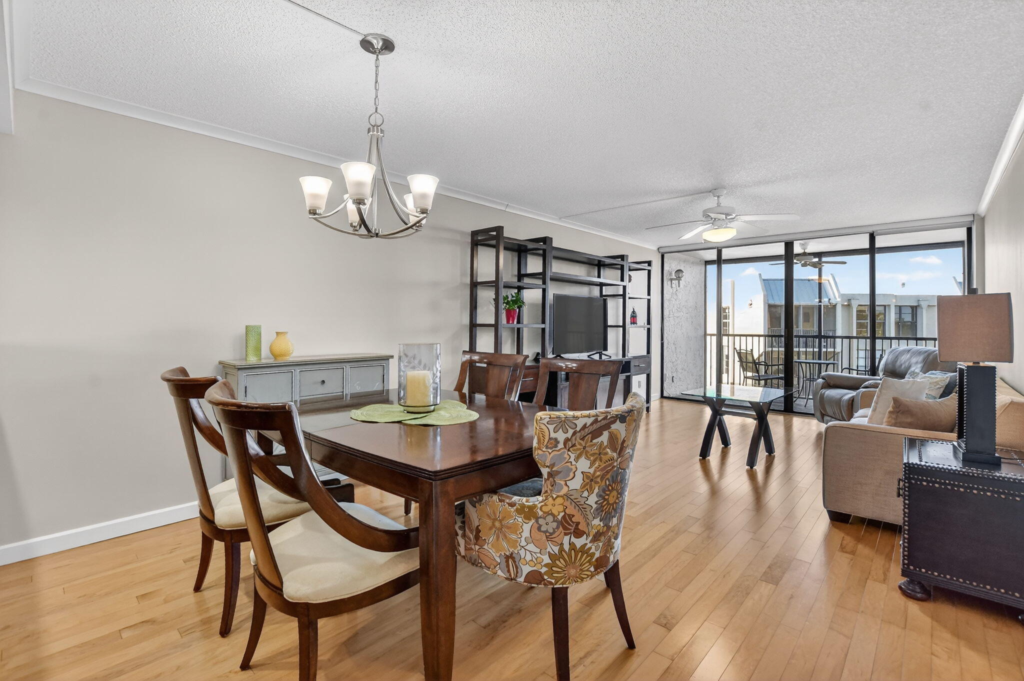 20 Royal Palm Way 602