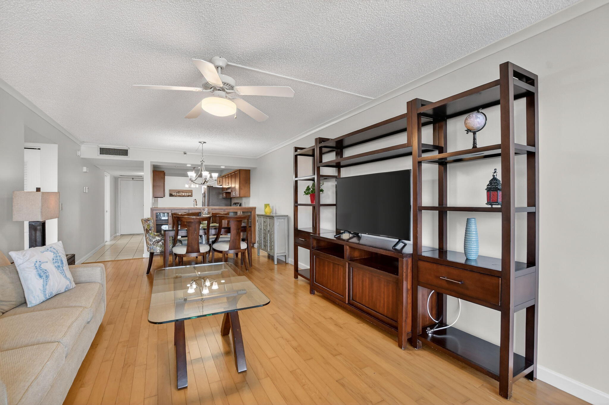 20 Royal Palm Way 602