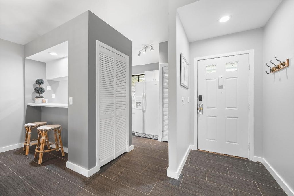 Photo of 844 Club Drive, Palm Beach Gardens, FL 33418 (MLS # R11070446)