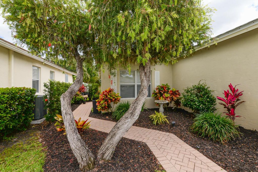 Photo of 317 SW Coconut Key Way, Port Saint Lucie, FL 34986 (MLS # R11086563)