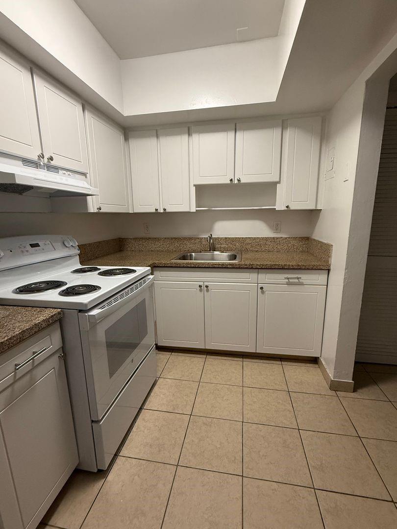 Welcome to this lovely second floor 2 bedroom, 1 bathroom apartment located in Oakland Park, Florida. This cozy and inviting apartment is perfect for those who want to experience the relaxed coastal lifestyle of one of South Florida's most charming cities. The kitchen is fully equipped with a refrigerator and stove. Water, sewer, trash are included in rent.