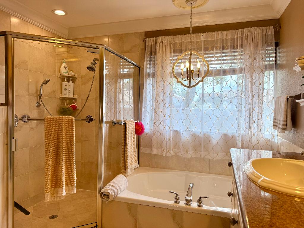 WEST BOCA LAKE - Residential