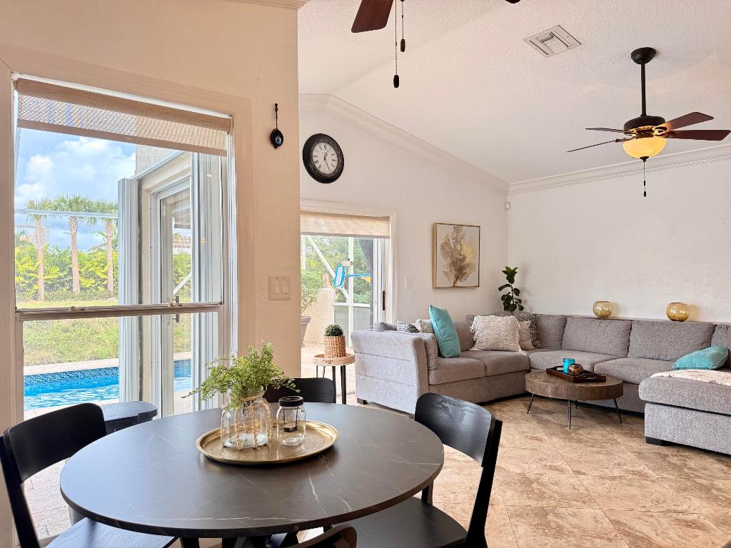 9669 Carousel Circle N