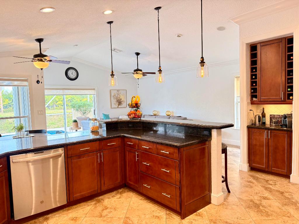 WEST BOCA LAKE - Residential