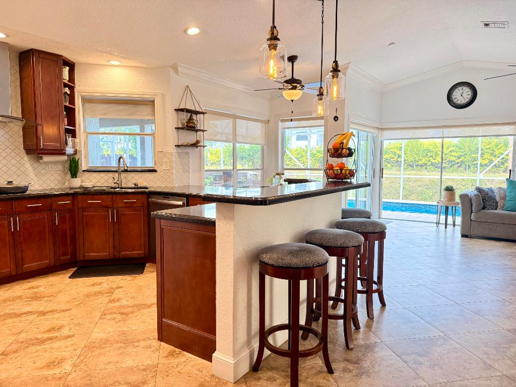 WEST BOCA LAKE - Residential