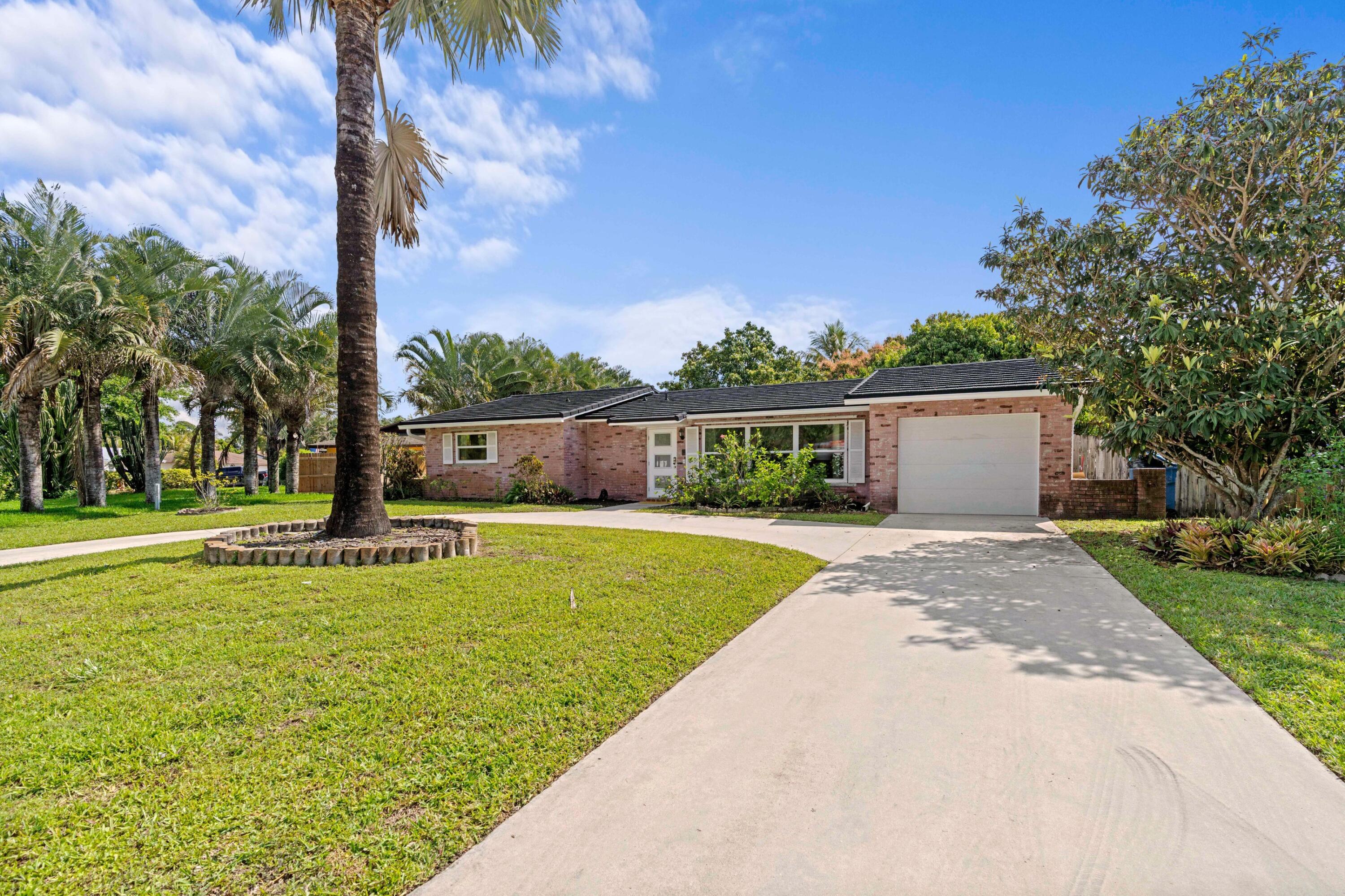 324 SANDPIPER Avenue