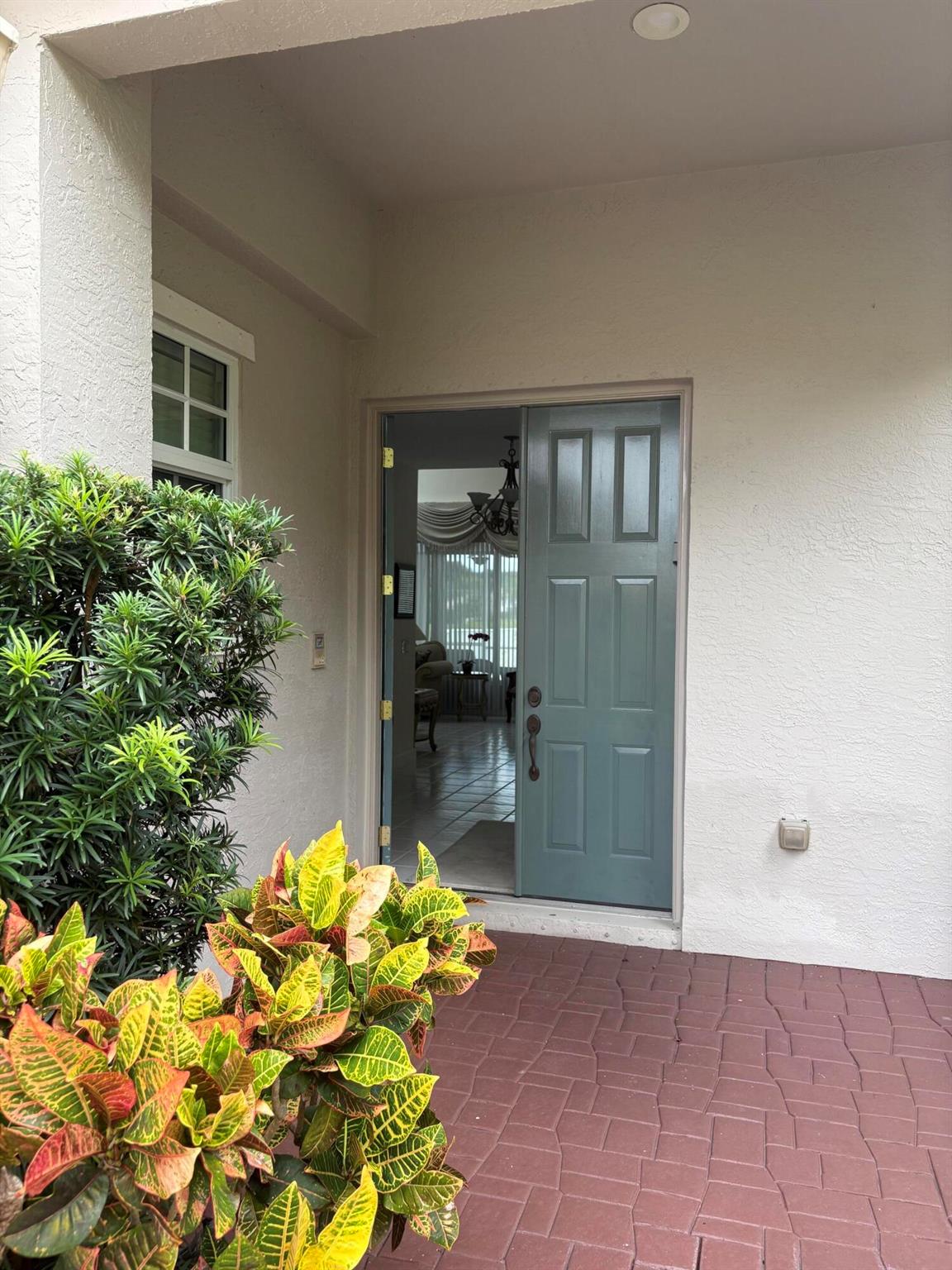 PGA RESORT COMMUNITY OF A - Residential Lease