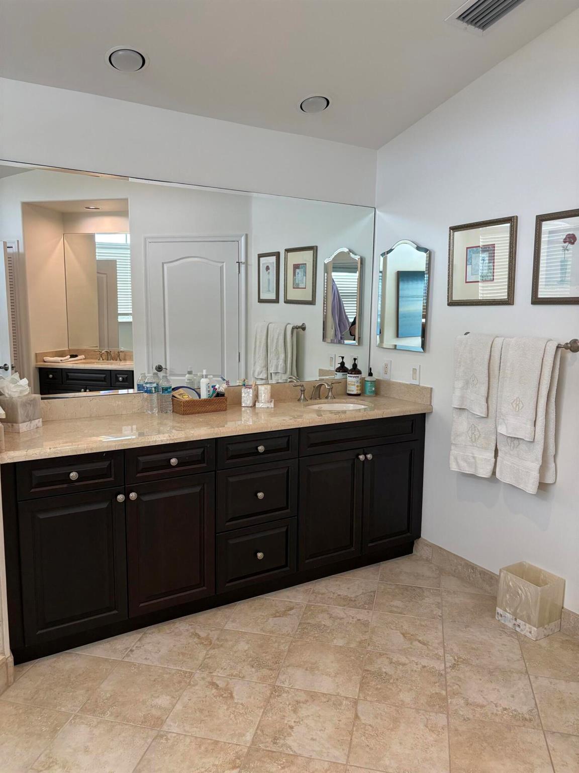 PGA RESORT COMMUNITY OF A - Residential Lease