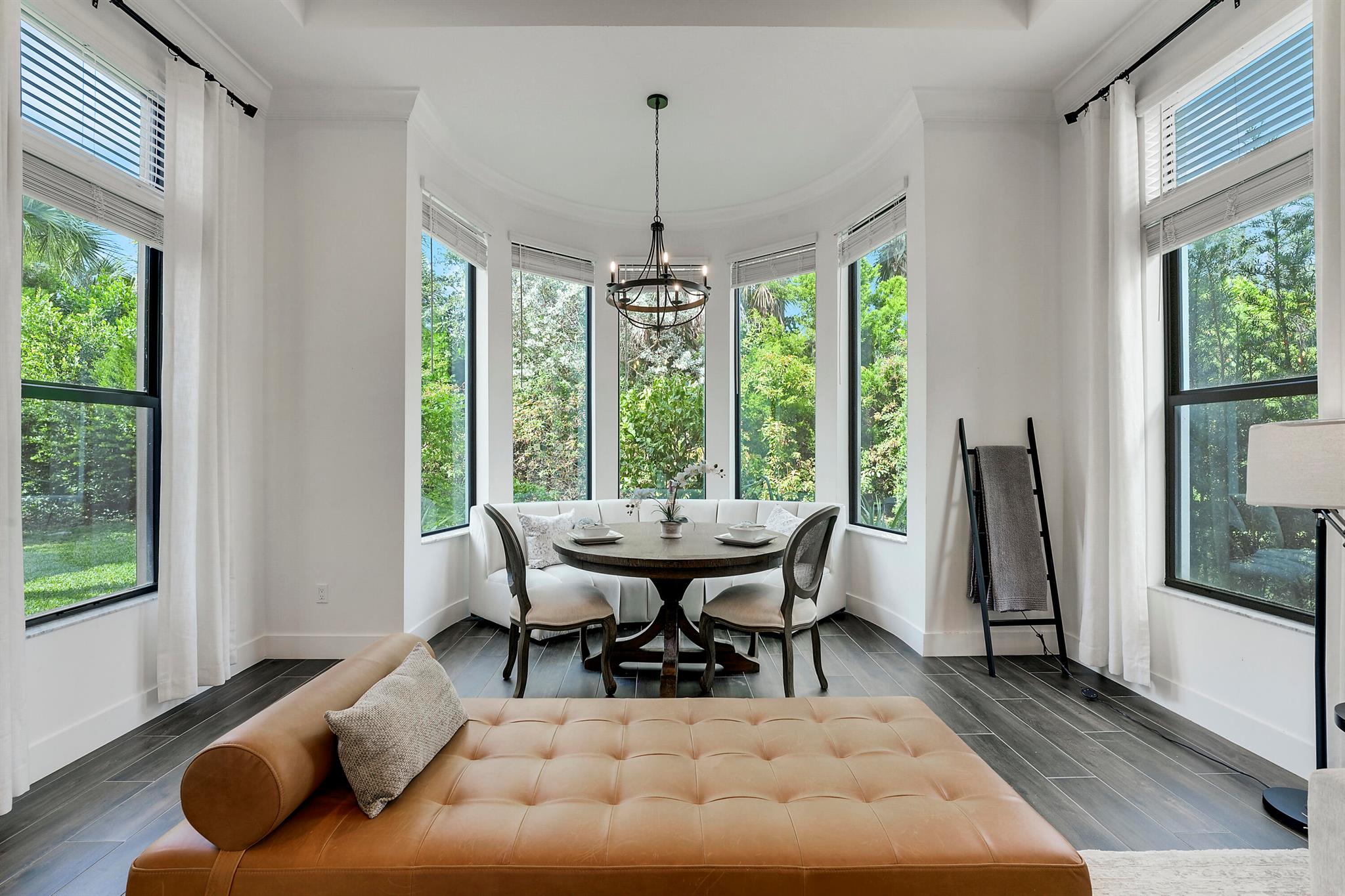 ALTON NEIGHBORHOOD - Residential