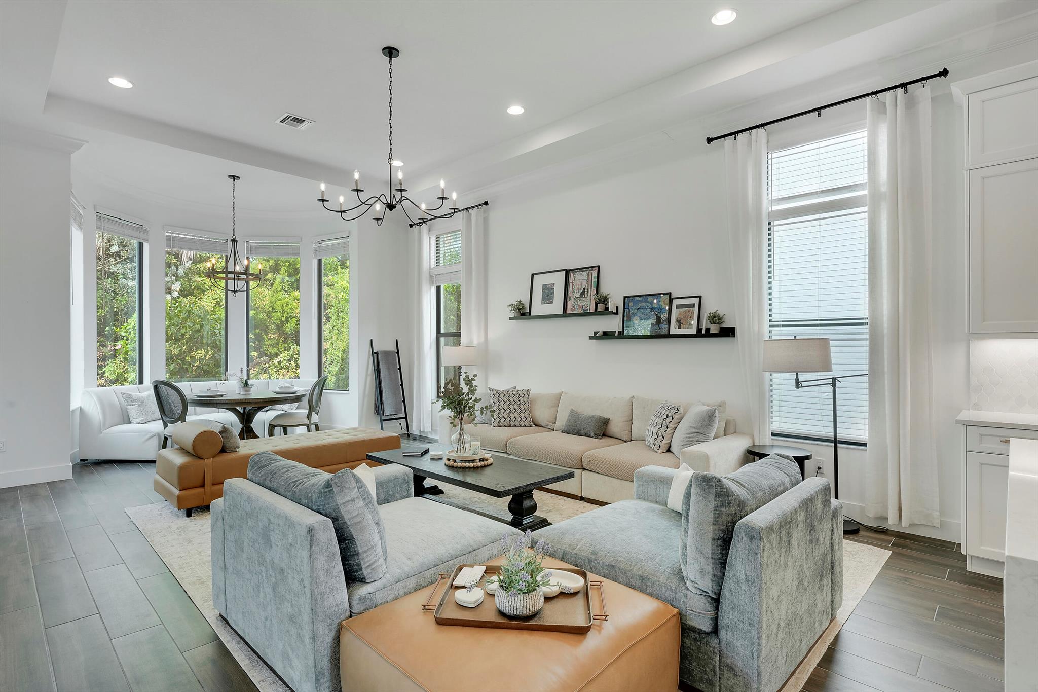 ALTON NEIGHBORHOOD - Residential