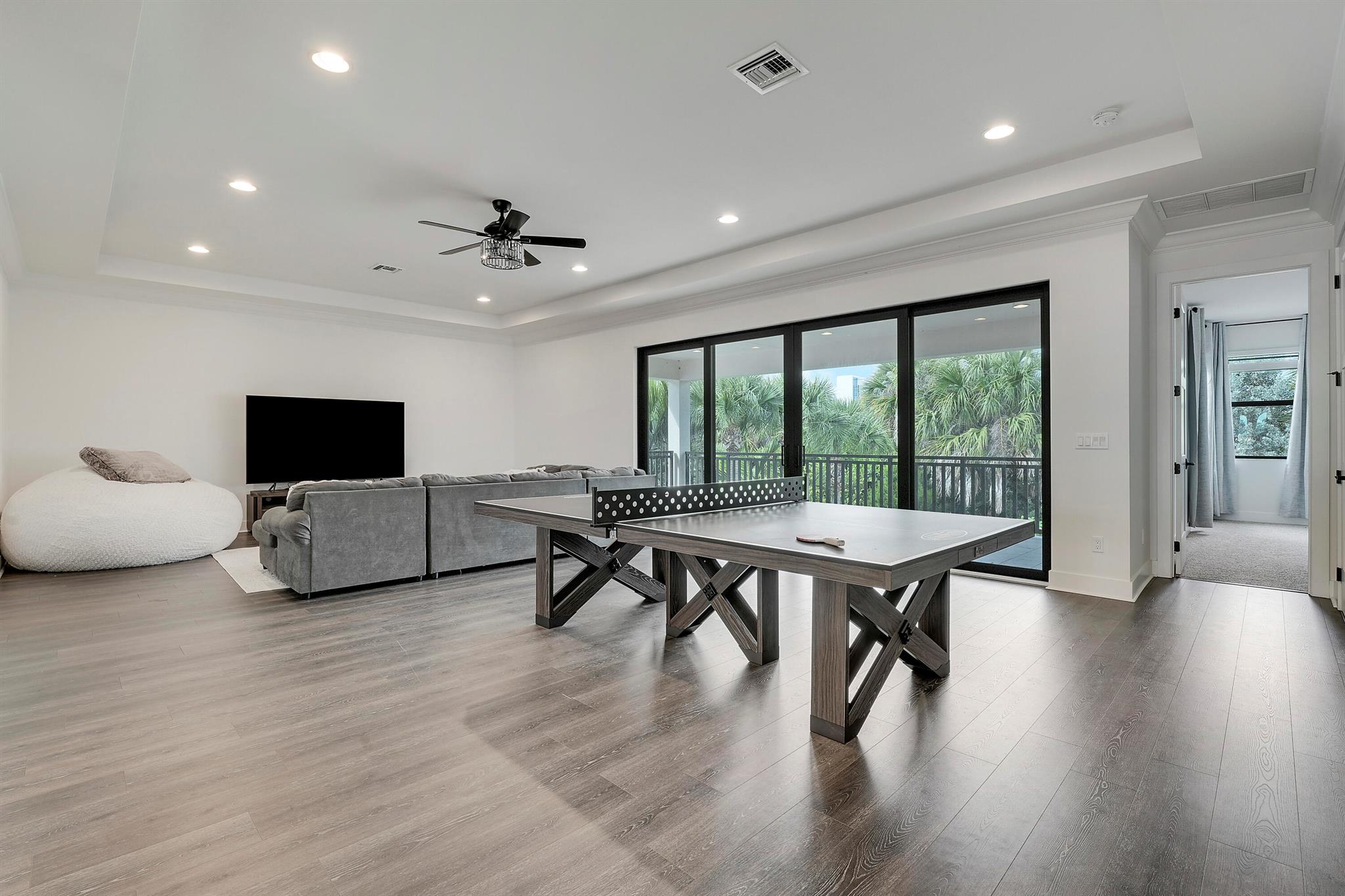 ALTON NEIGHBORHOOD - Residential