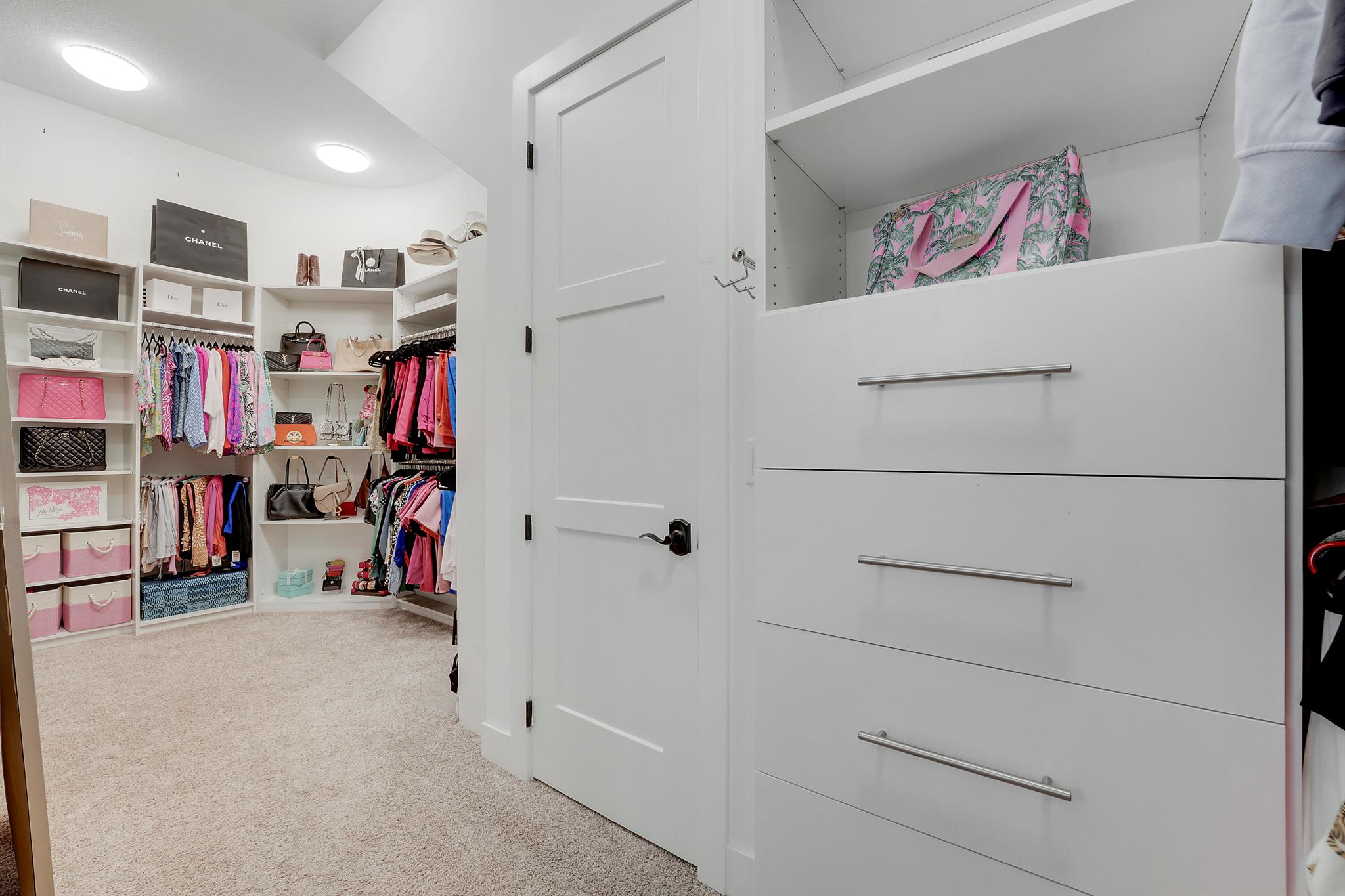 ALTON NEIGHBORHOOD - Residential