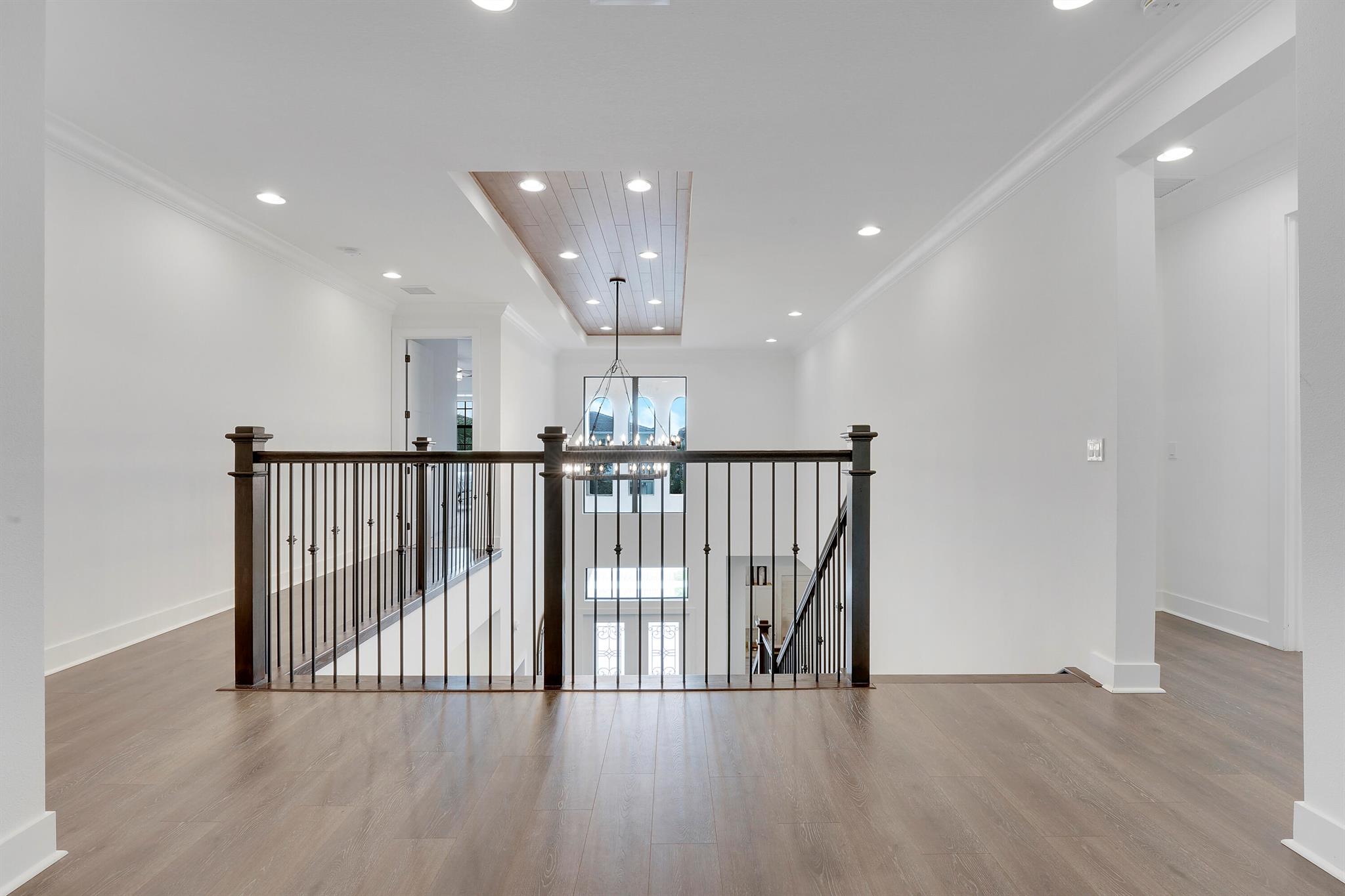 ALTON NEIGHBORHOOD - Residential