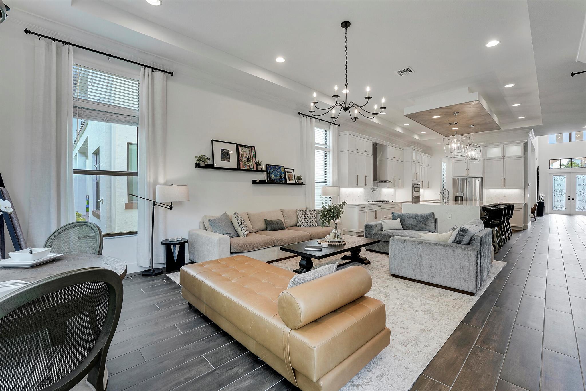 ALTON NEIGHBORHOOD - Residential