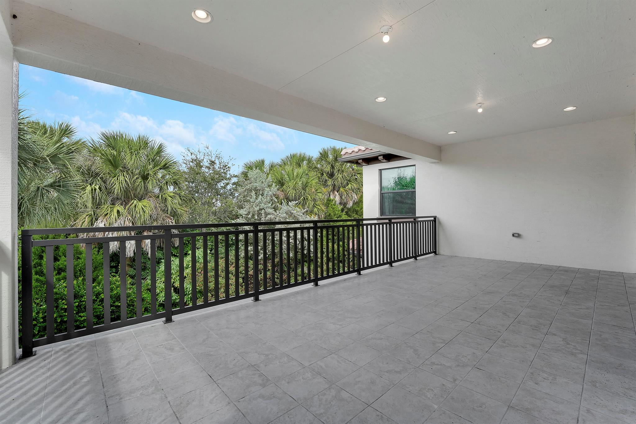 ALTON NEIGHBORHOOD - Residential