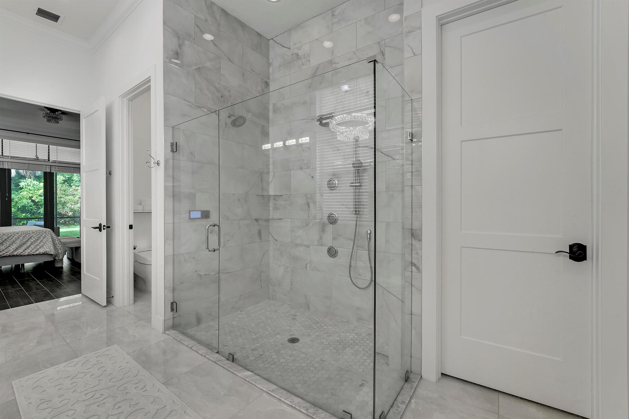 ALTON NEIGHBORHOOD - Residential