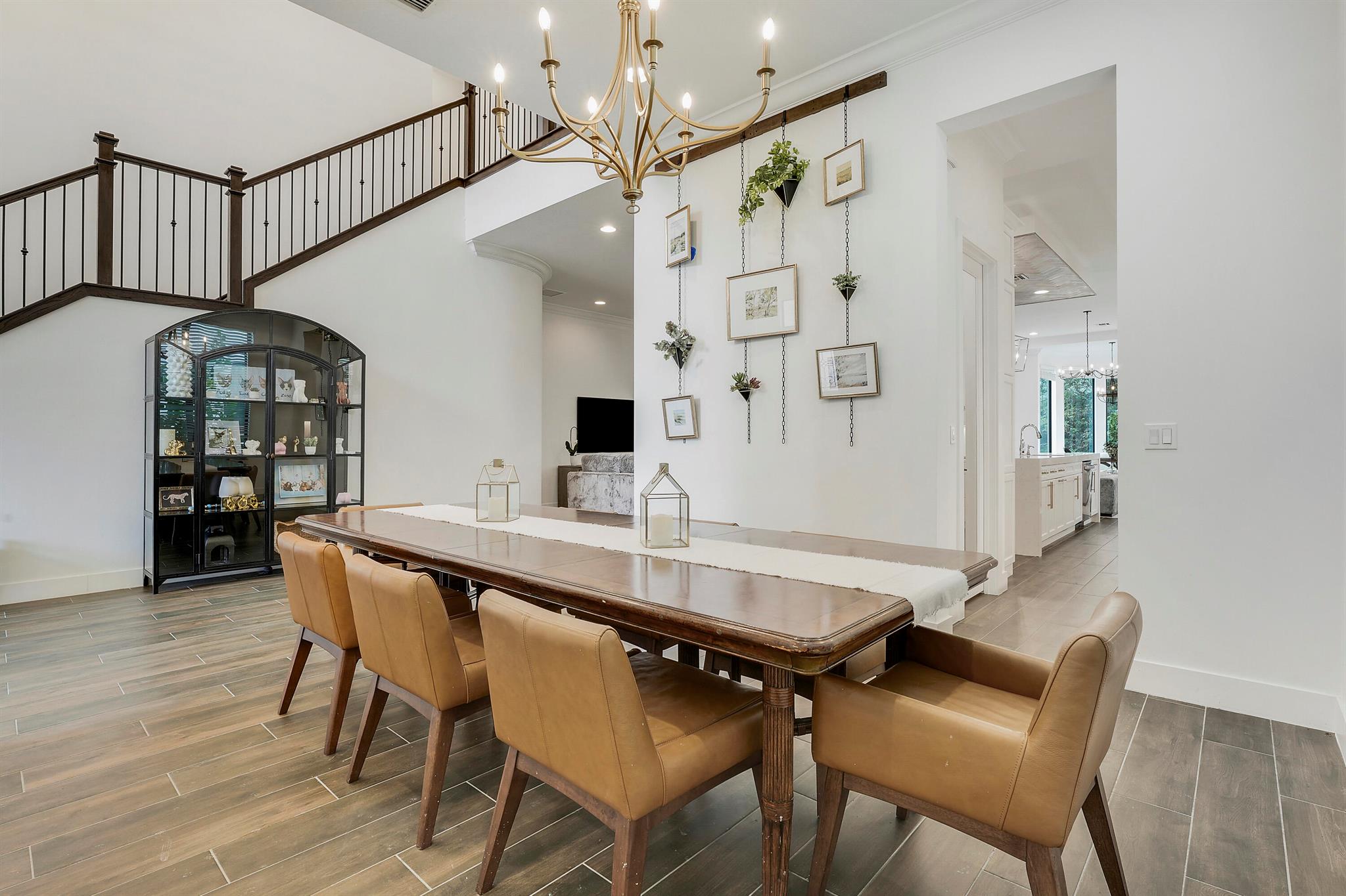 ALTON NEIGHBORHOOD - Residential