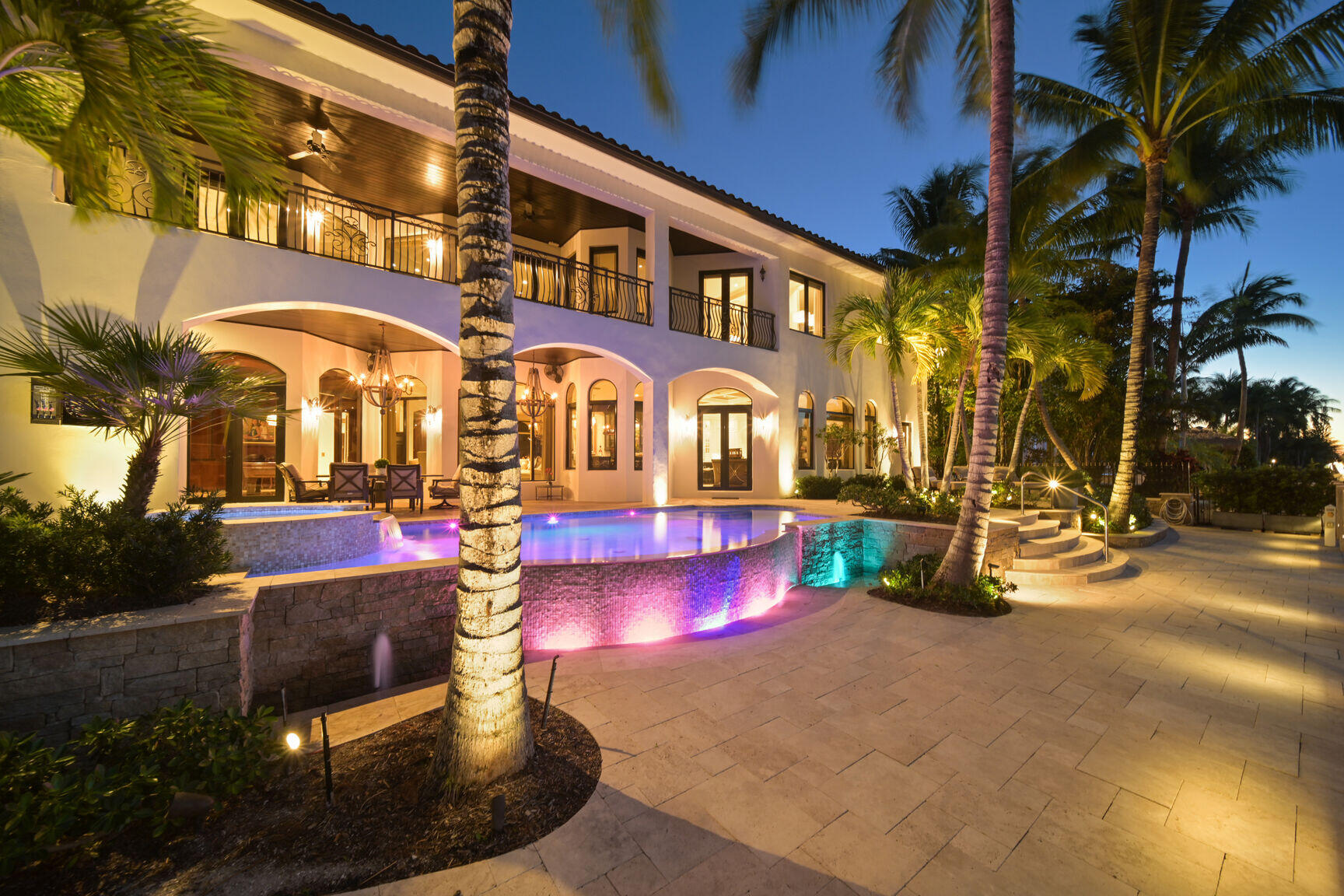 VENETIAN ISLES 1ST SEC - Residential