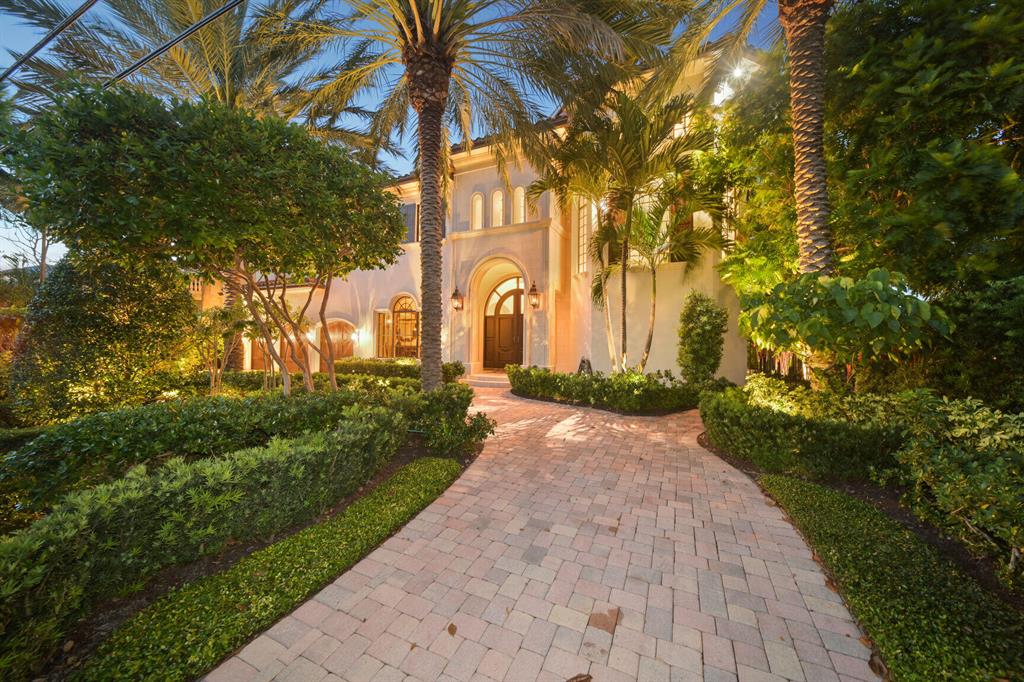 VENETIAN ISLES 1ST SEC - Residential