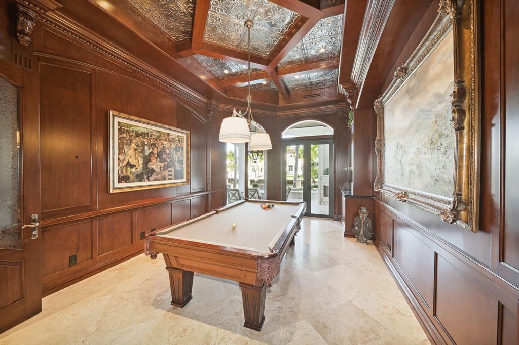 VENETIAN ISLES 1ST SEC - Residential