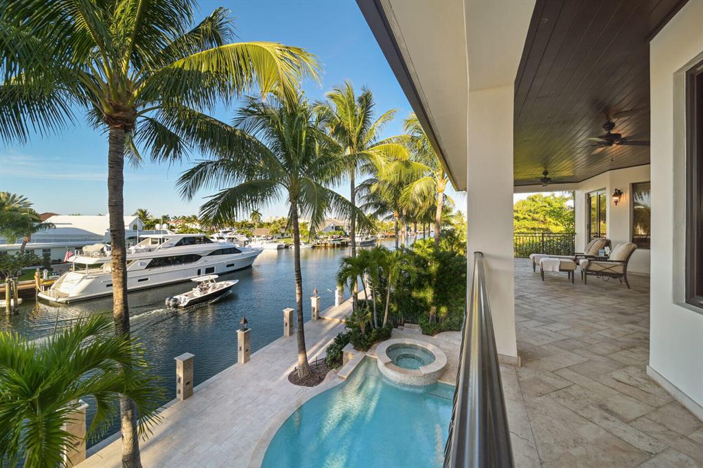 VENETIAN ISLES 1ST SEC - Residential