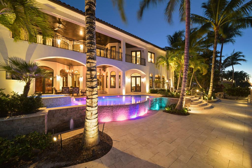 VENETIAN ISLES 1ST SEC - Residential