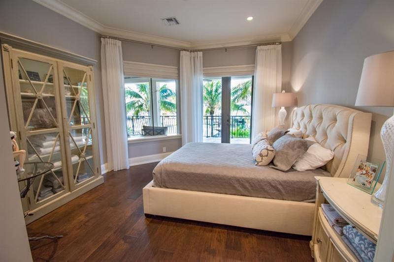 VENETIAN ISLES 1ST SEC - Residential