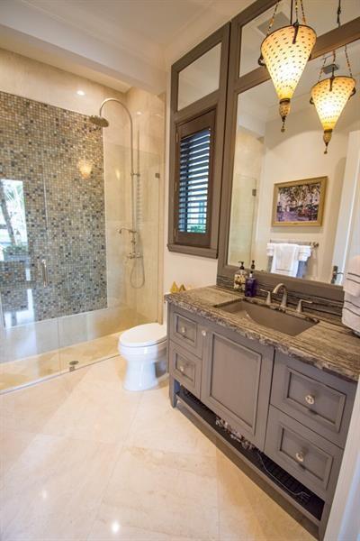 VENETIAN ISLES 1ST SEC - Residential