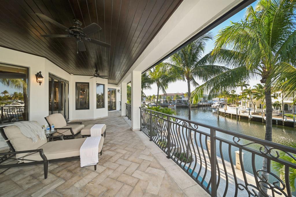 VENETIAN ISLES 1ST SEC - Residential