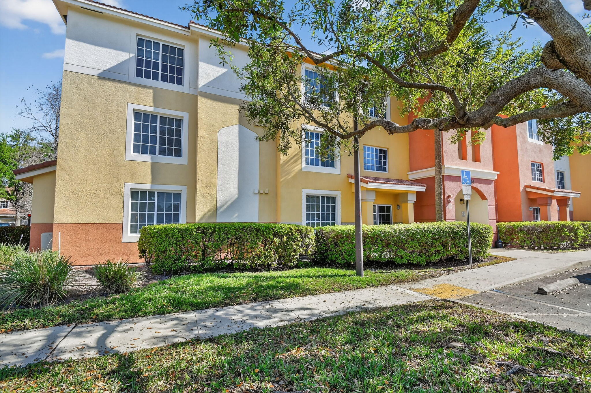 GREEN CAY VILLAGE CONDO - Residential