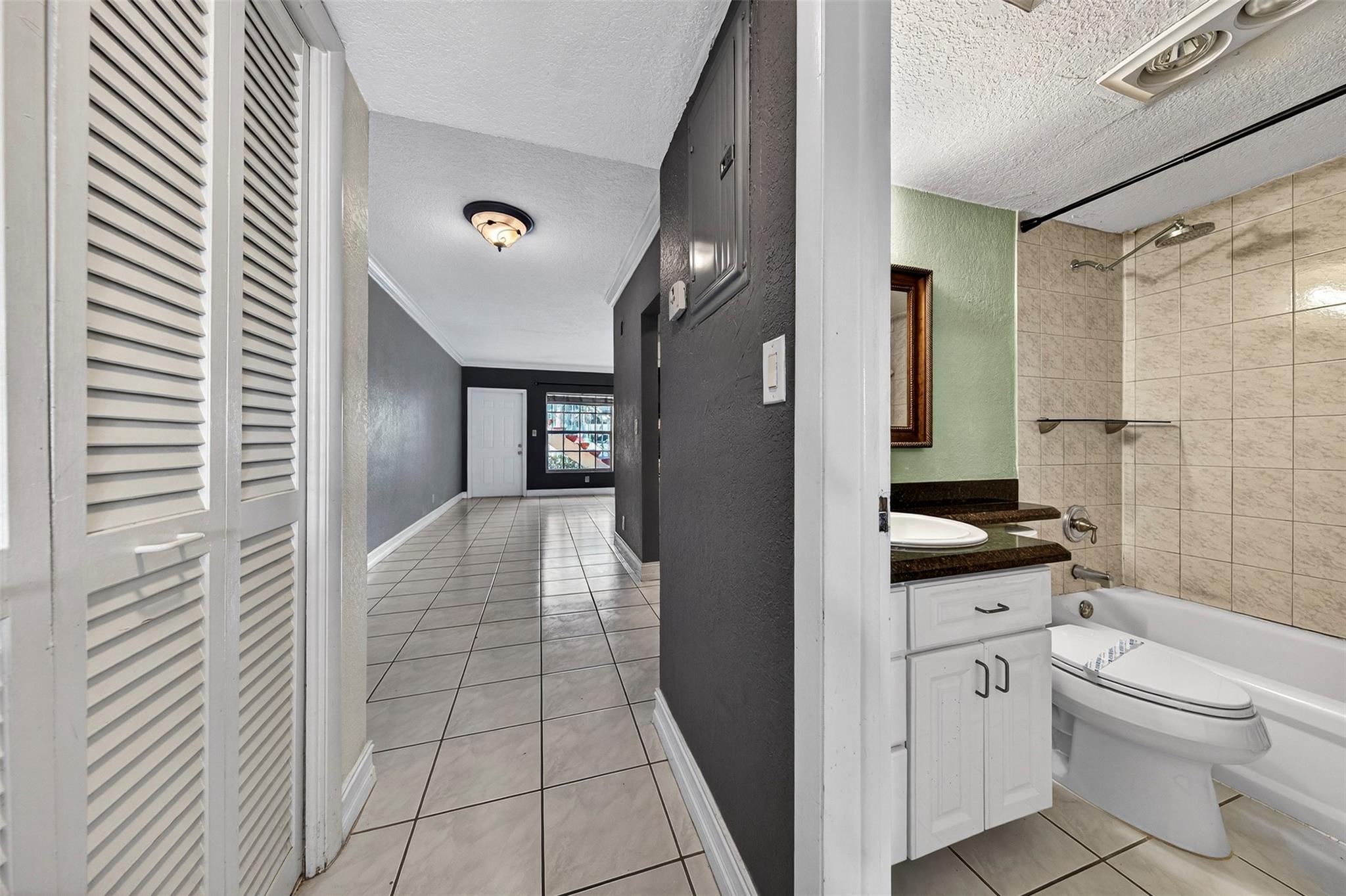 HERITAGE HOUSE CONDO - Residential Lease