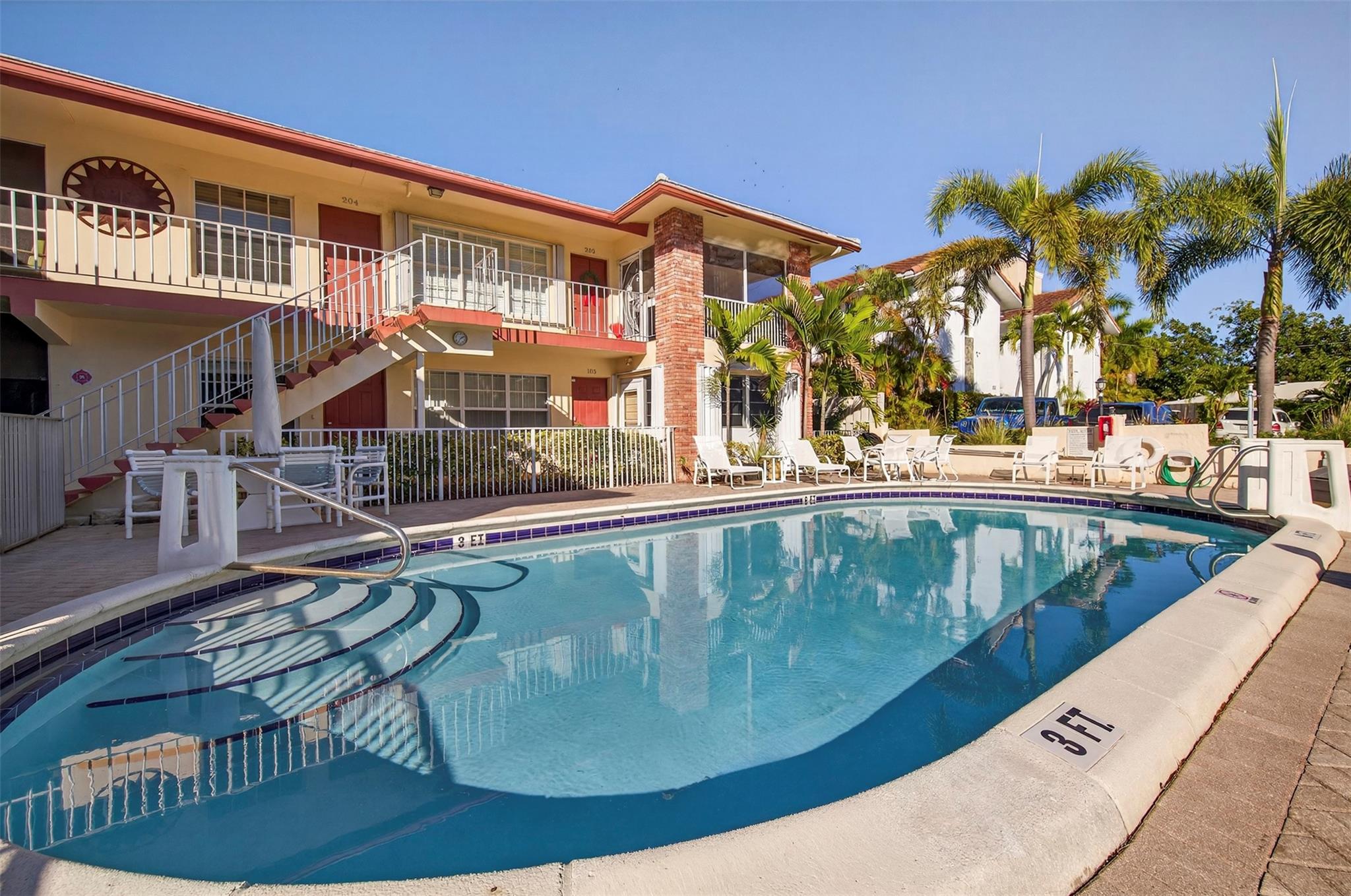 HERITAGE HOUSE CONDO - Residential Lease