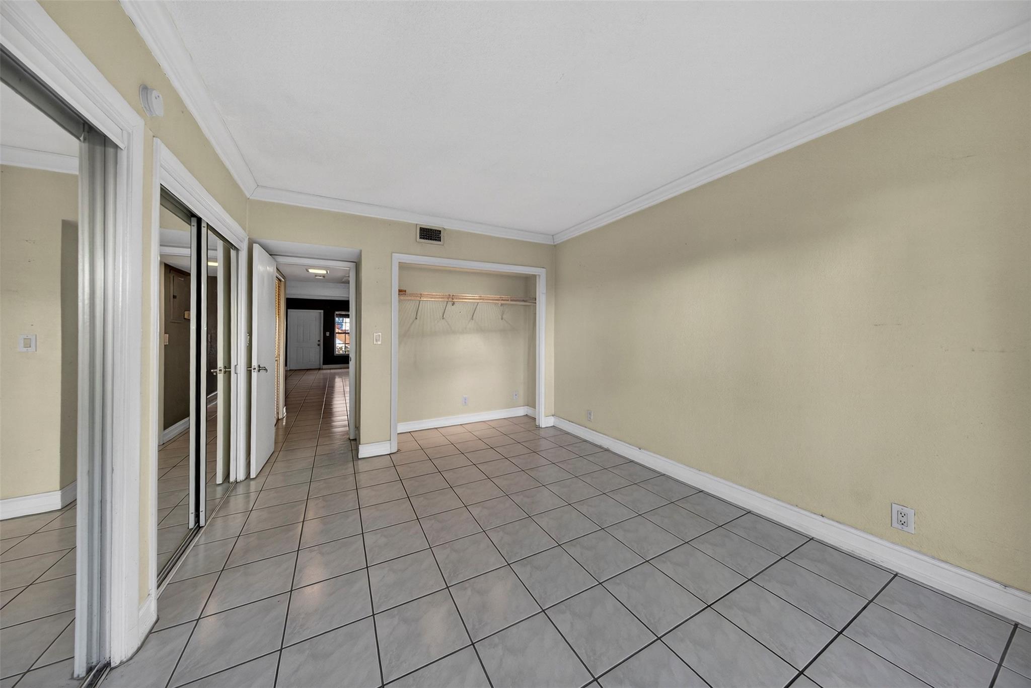 HERITAGE HOUSE CONDO - Residential Lease