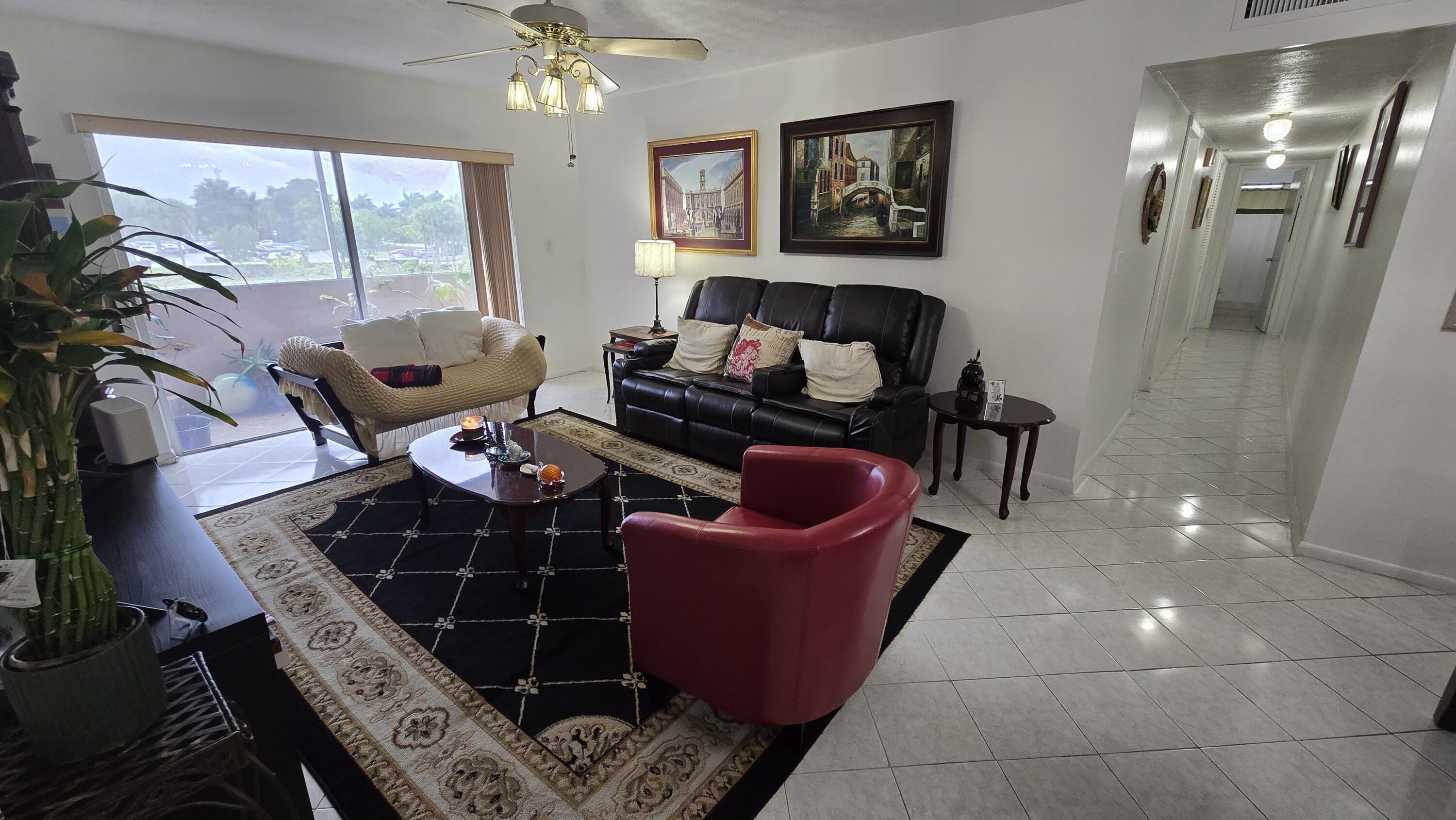 1200 Tallwood Avenue 305