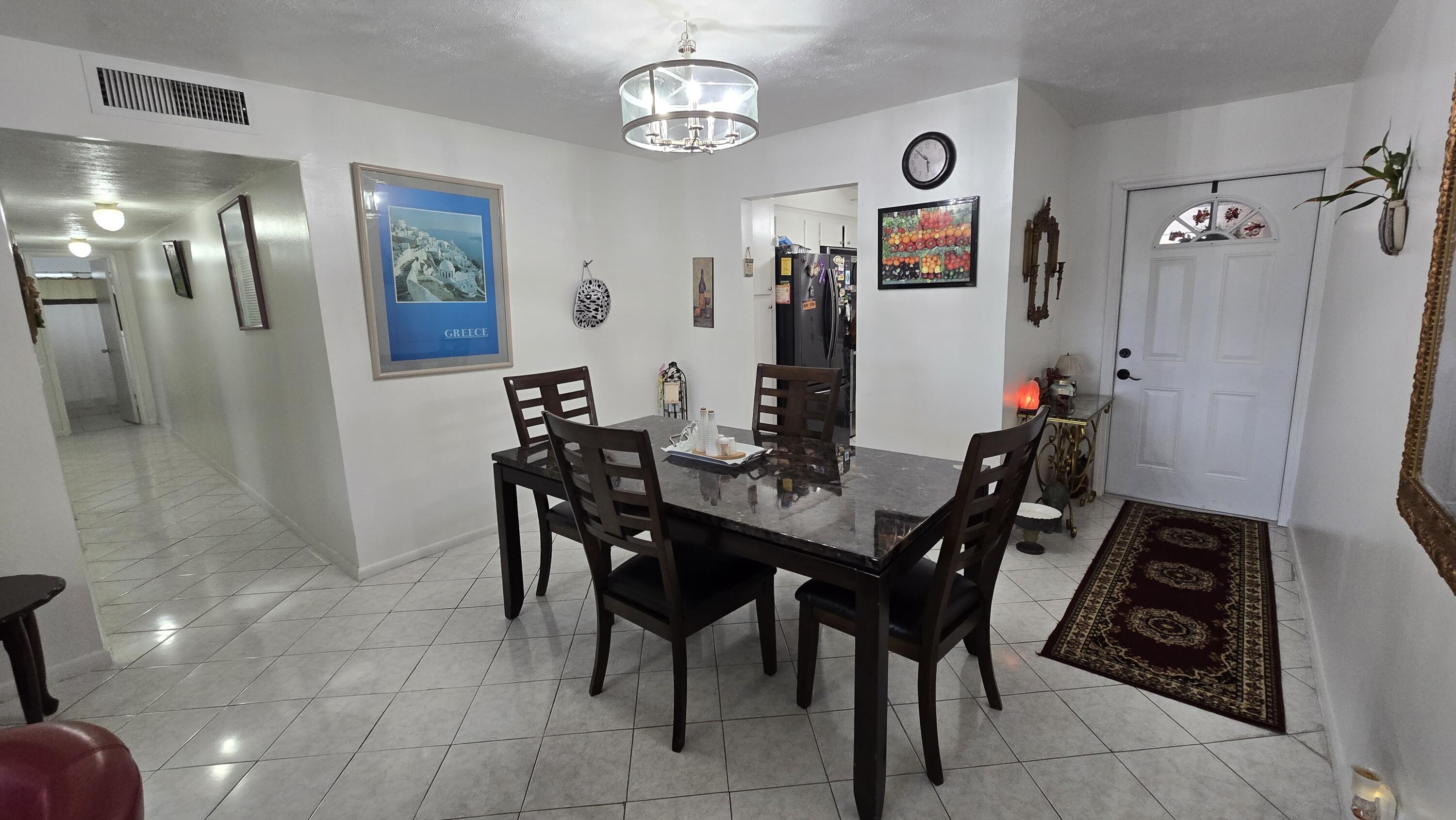 1200 Tallwood Avenue 305