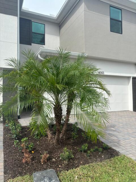 BRAND NEW CONSTRUCTION 3 BEDROOM, 2 FULL & ONE HALF BATH 1674 SQ FT CONTEMPORARY TOWNHOME. 2 CAR GARAGE ON LAKE. CADENCE AT TRADITION IS ONE OF PORT ST. LUCIE'S MOST DESIRABLE COMMUNITIES. BRIGHT AND AIREY, PLENTY OF NATURAL LIGHT. SPLIT BEDROOM FLOOR PLAN. LOFT AND LAUNDRY UPSTAIRS. PLENTY OF CLOSET SPACE. FRONT PORCH PRIVATE COVERED LANAI. EASY LIVING WITH FABULOUS RESORT-STYLE AMENITIES. CABLE AND INTERNET INCLUDED IN RENT.