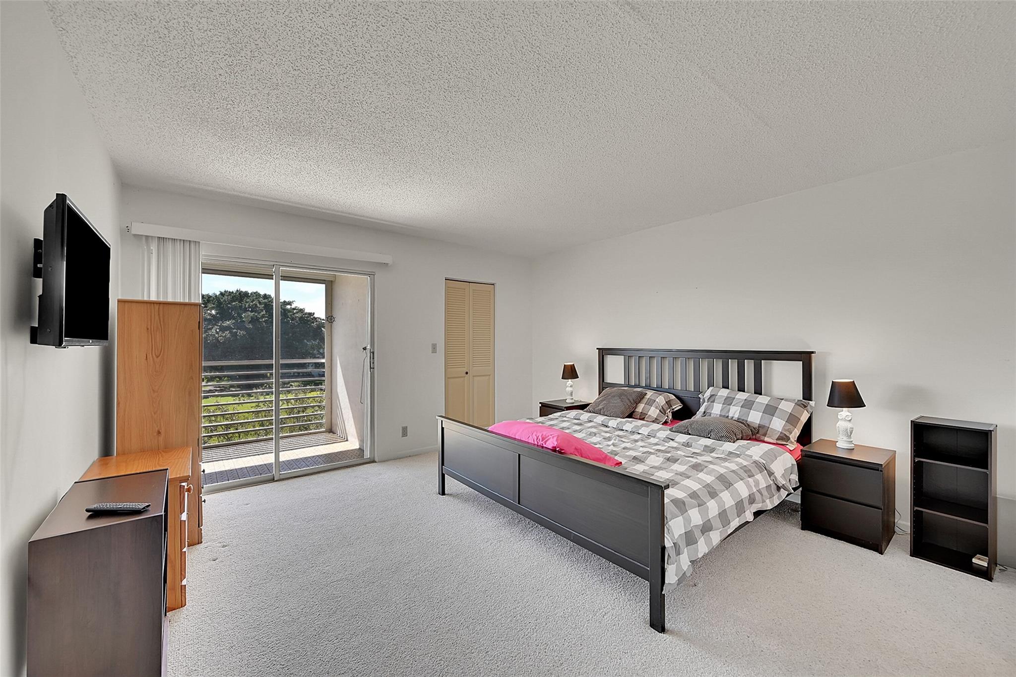 WYNMOOR VILLAGE - Residential