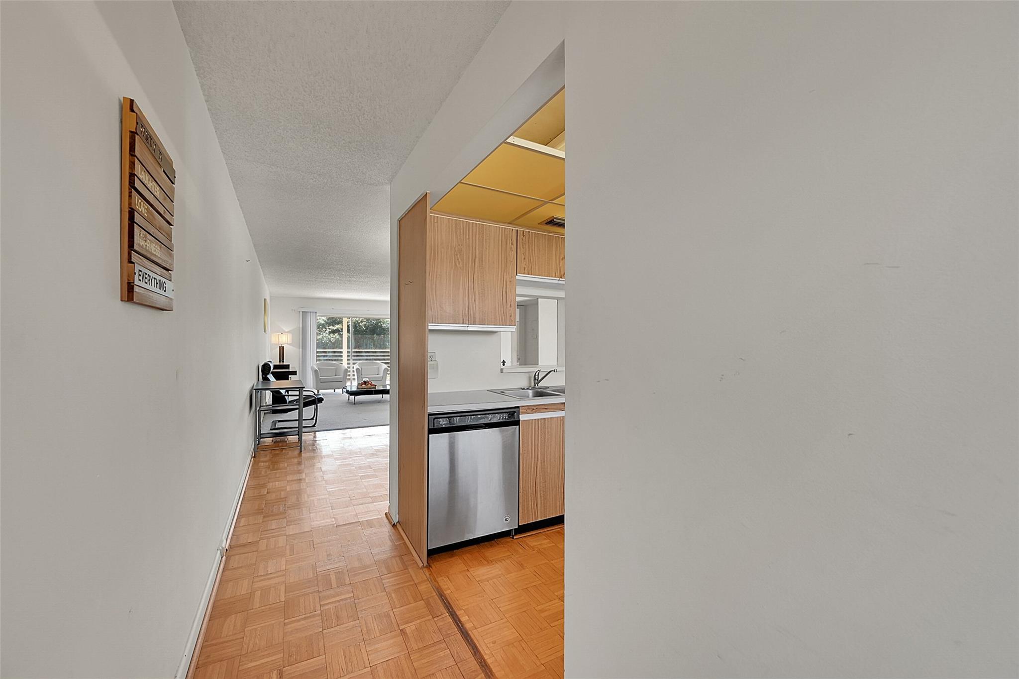 WYNMOOR VILLAGE - Residential