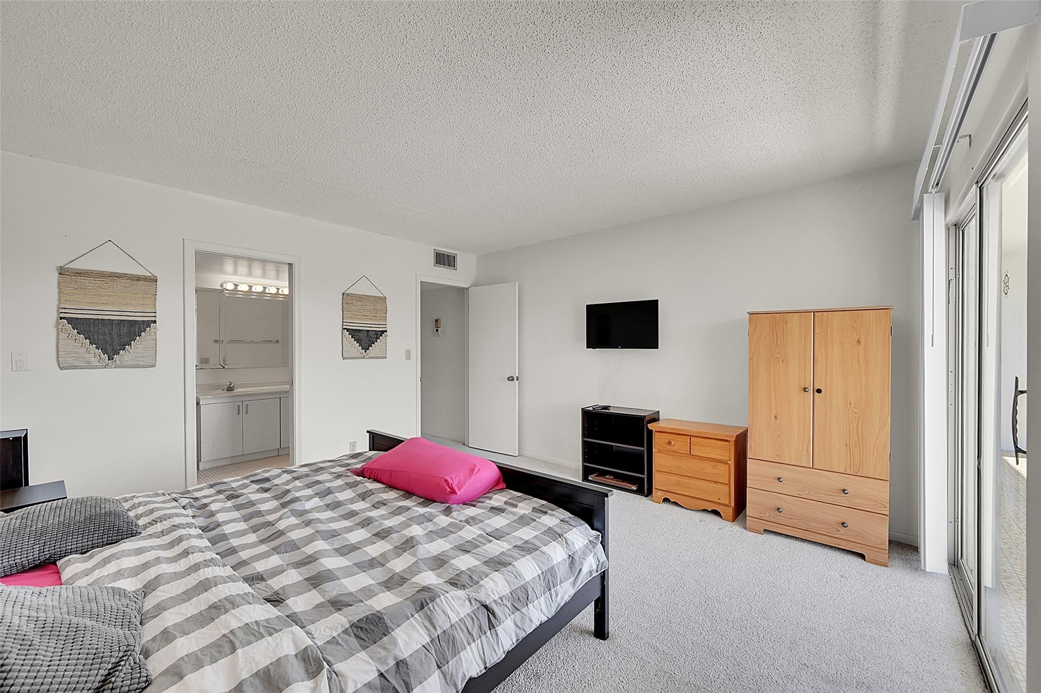 WYNMOOR VILLAGE - Residential