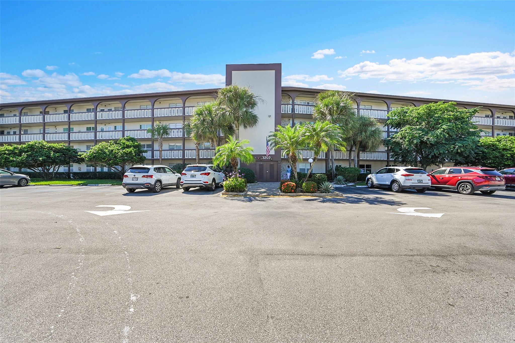 WYNMOOR VILLAGE - Residential