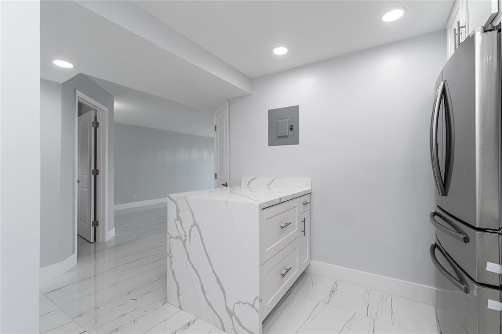 HOLLYBROOK GOLF & TENNIS - Residential