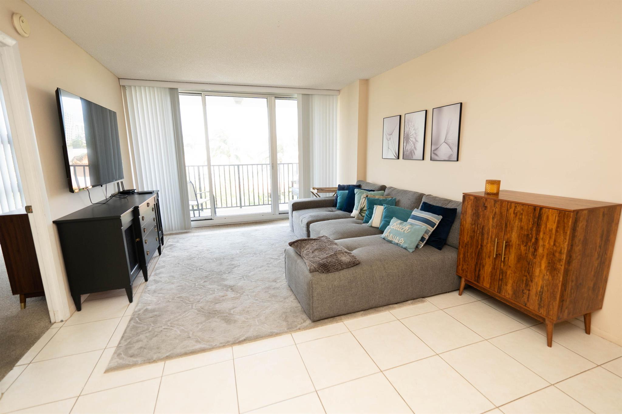 531 N Ocean Boulevard 505