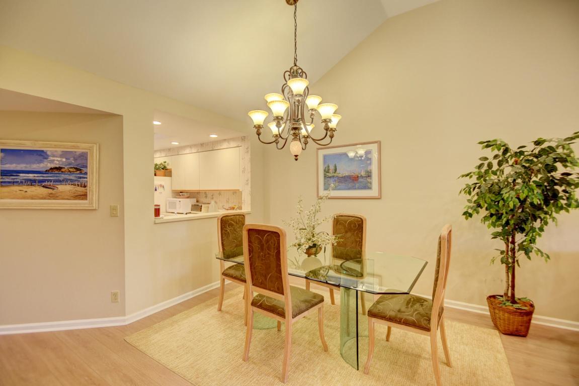 GLENEAGLES CONDO VI - Residential Lease