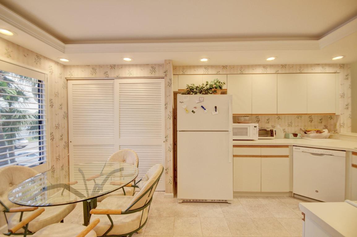 GLENEAGLES CONDO VI - Residential Lease