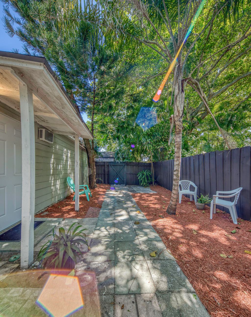 Photo of 519 S M Street #2 (rear), Lake Worth Beach, FL 33460 (MLS # B26032063)