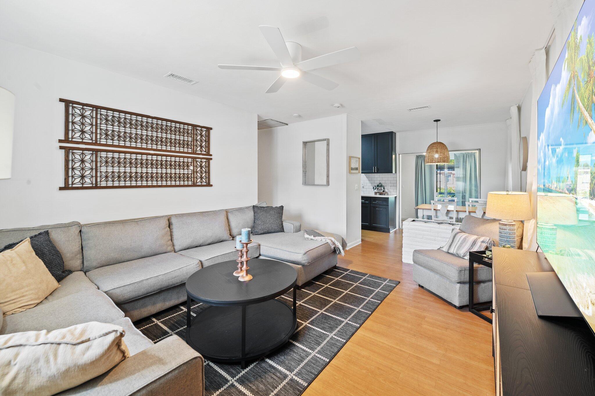 1021 S 14th Court