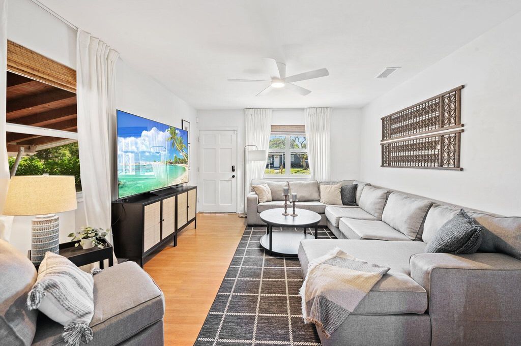 Photo of 1021 S 14th Court, Lantana, FL 33462 (MLS # R11071275)