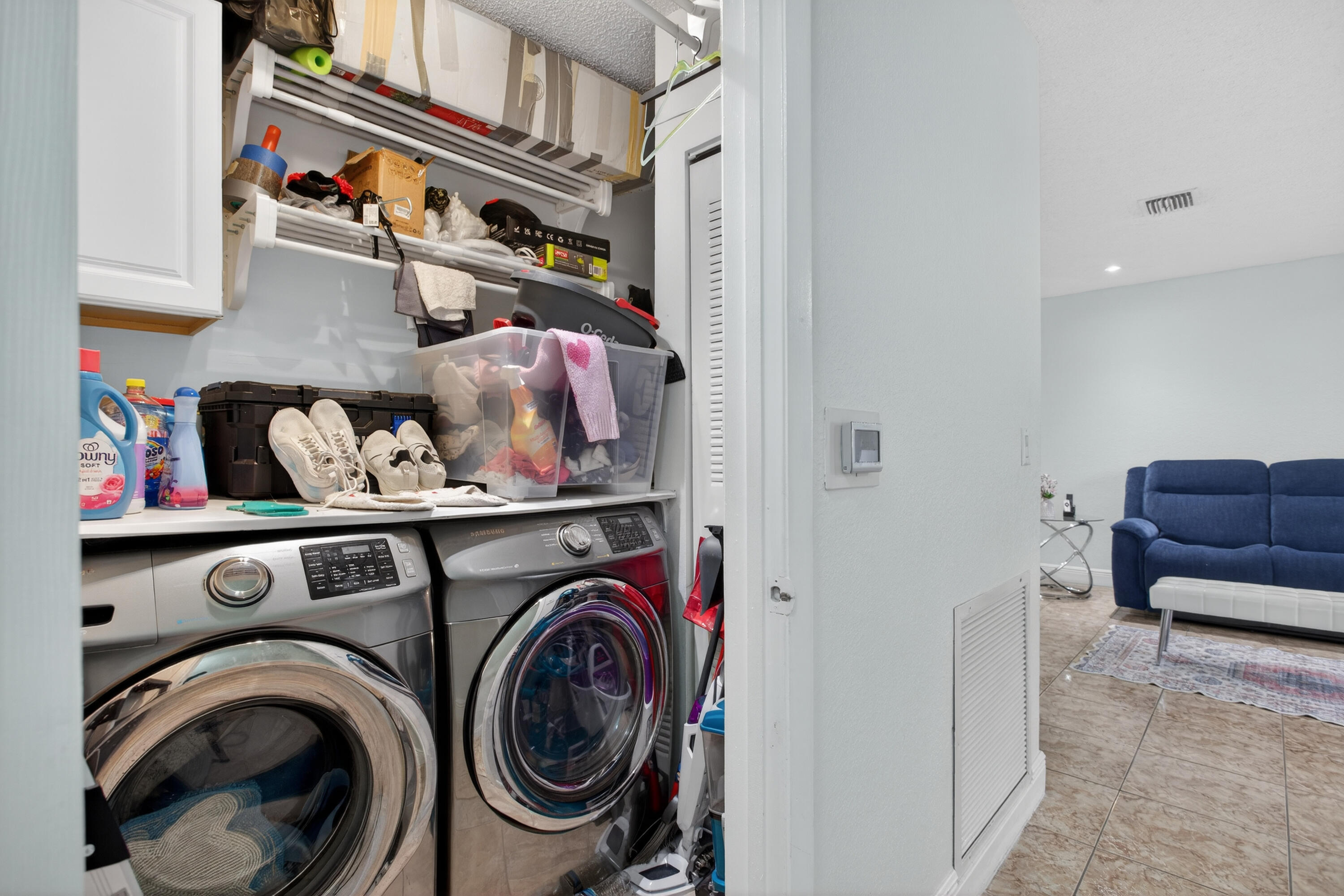 BAYVIEW VILLAGE E CONDO - Residential