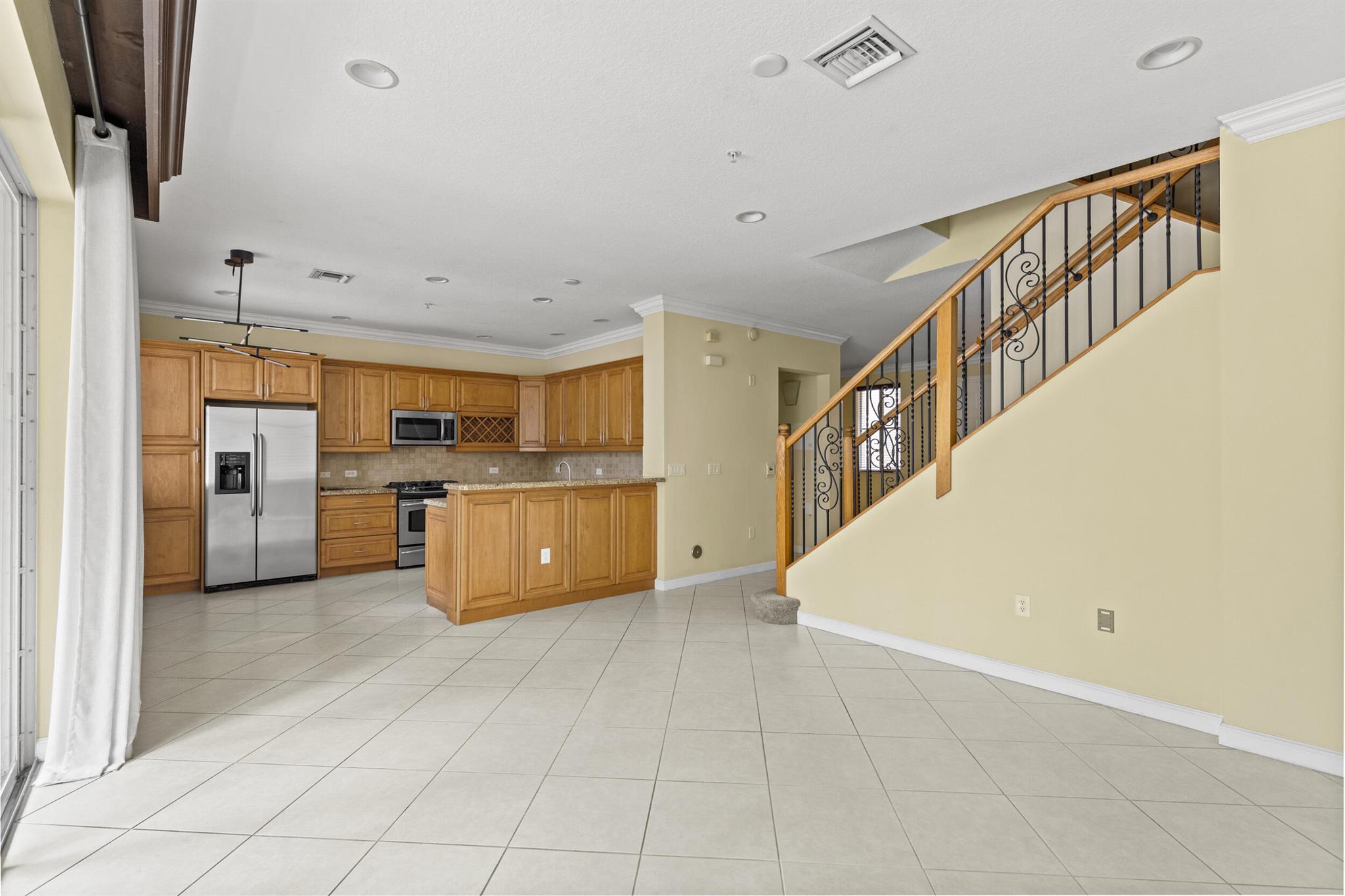 VILLA BIARRITZ CONDO - Residential